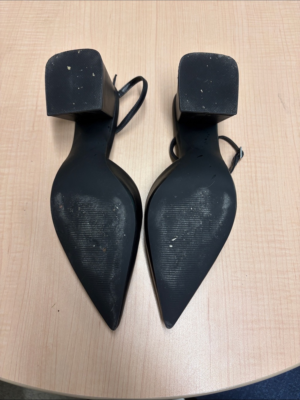 Steve Madden Black Pointed Slingback Block Heels - Picture 3 of 3